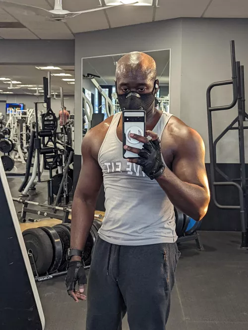 Killin the gym, making the gains💪🏿 by Inside-Buffalo4008
