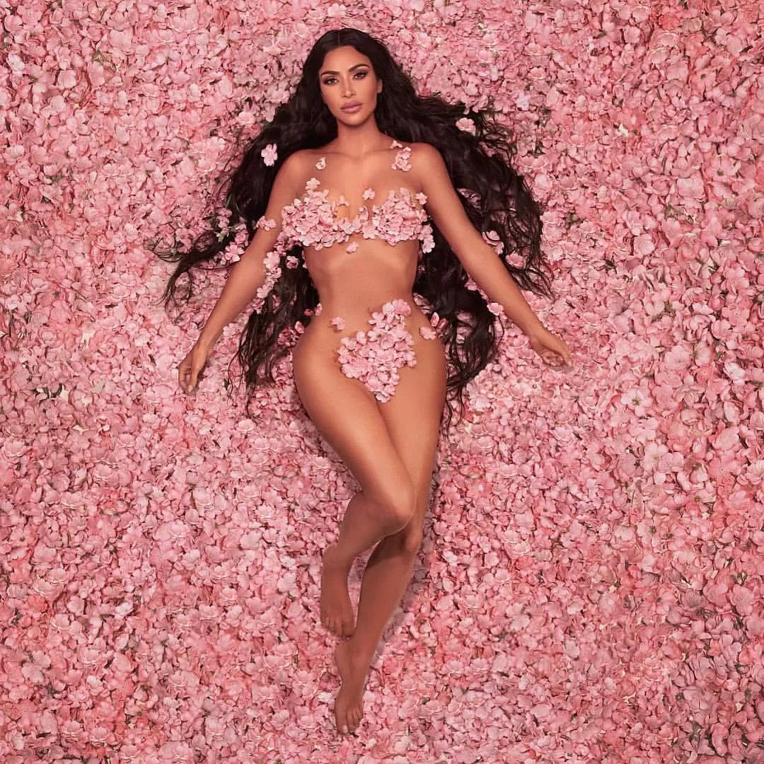 KIM KARDASHIAN posted by LOSANGELESTEENS