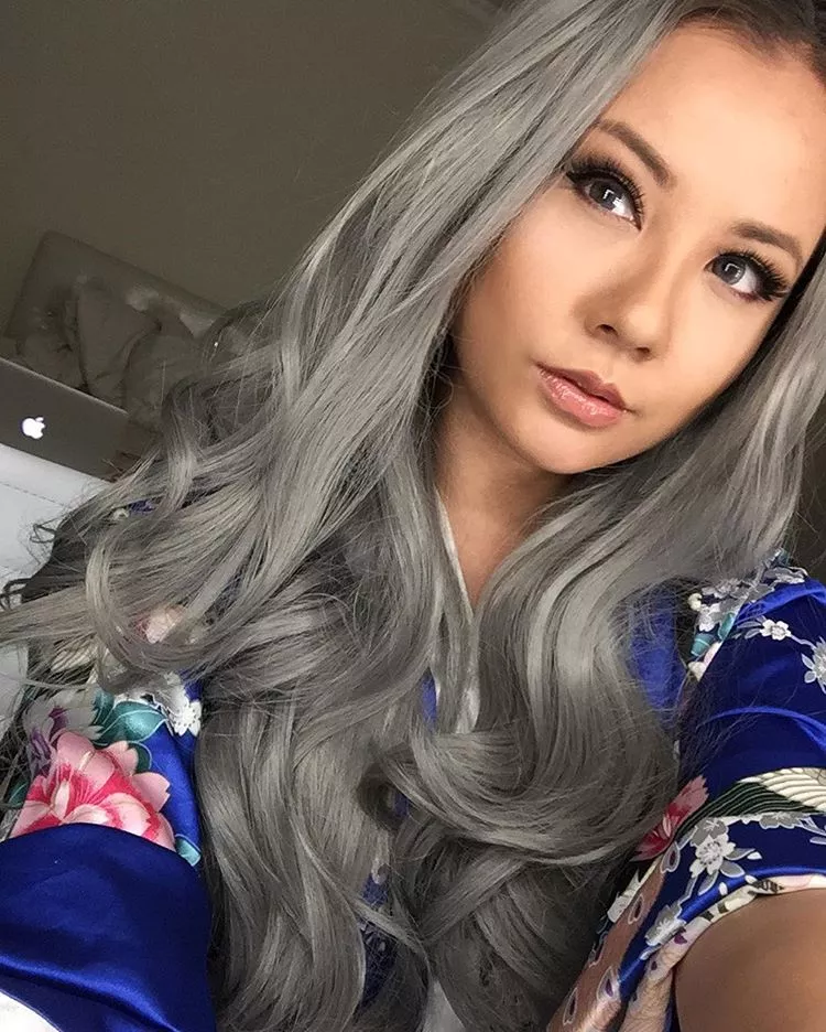 Kimono posted by everydaysexy21