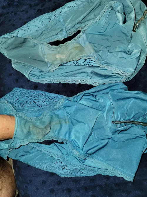 Kind of like fucking twins by smalldickhubby2020