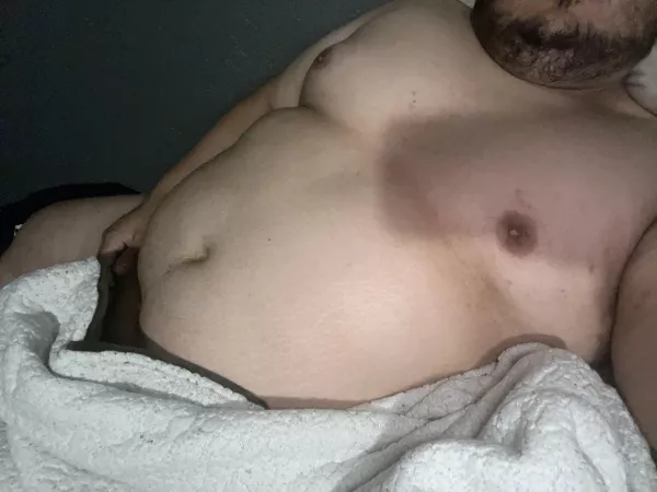 Kinda bored. Someone message me by therandomaccount4