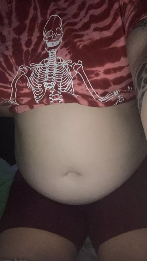 Kinda new to stuffing. What are some good foods for a nice big bloat? 🥰 by RaspberryOk5771