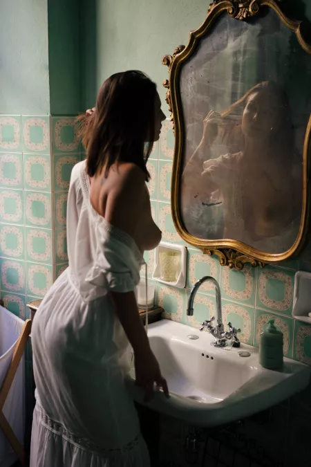 Kinga Chorostowska by 717