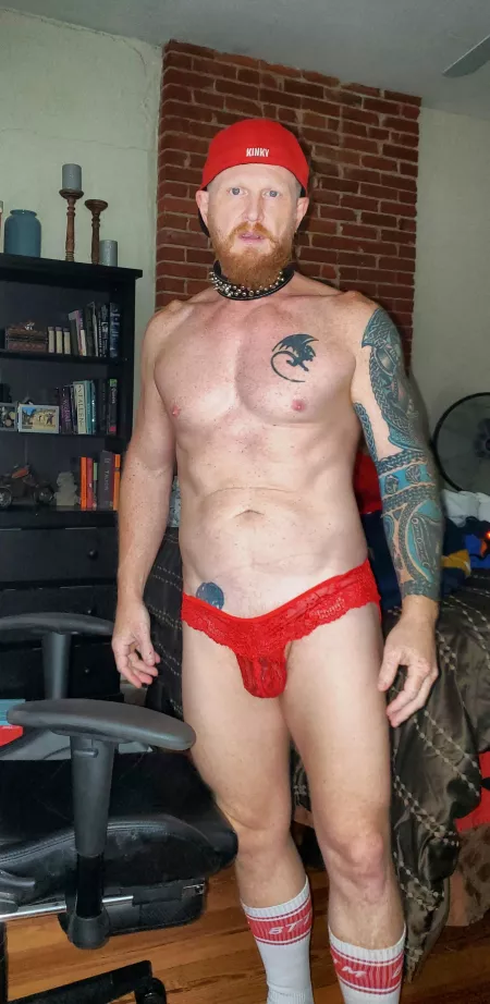 Kinky sub dad 48 in Missouri. Collared. In chastity. Need a hot boy to Use me. by stlkinkdude