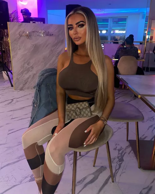 Kirsty by bimbo__lover