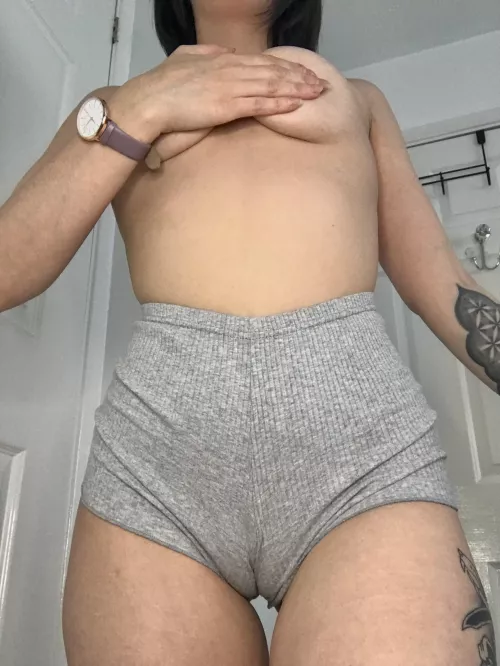 kiss it by deluna22333