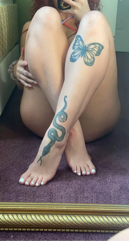 kiss me all the way up, starting at my toes please by littlejakk