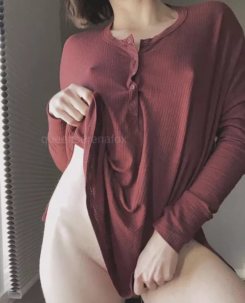 Kiss me here by queenserenafox