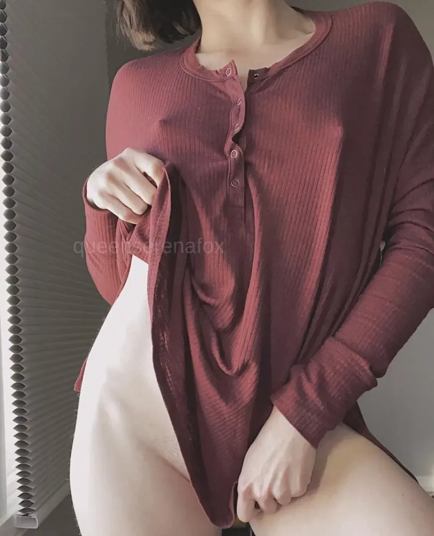 Kiss me here posted by queenserenafox