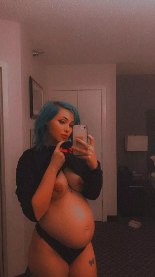 kiss my belly then my tits