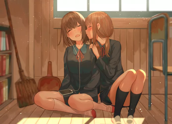 Kiss on the cheek [Original] by antonnis