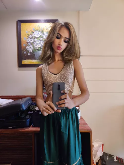 Kiss YOU pink somewhere?😉 💋💋 by prettyLilBoyToy