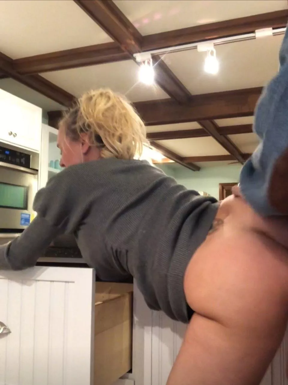 Kitchen quicky 🍆🍑💦 posted by maxwassabi