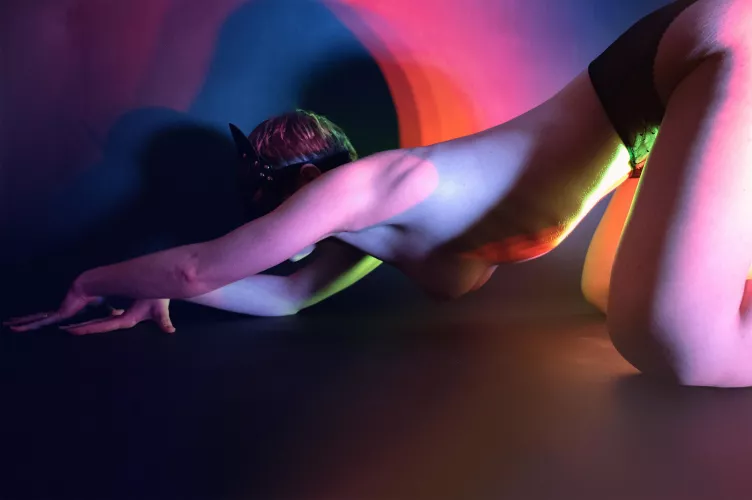 Kitty 🐈‍⬛ by Neonako