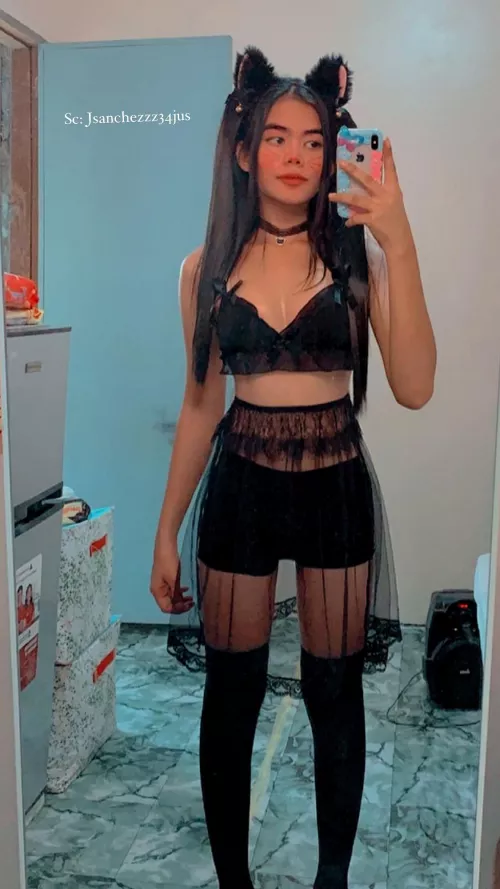 Kitty😸🖤 by jsanchezzz_