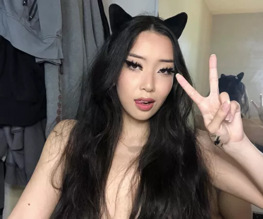 kitty stickin tongues out :p by wooziio