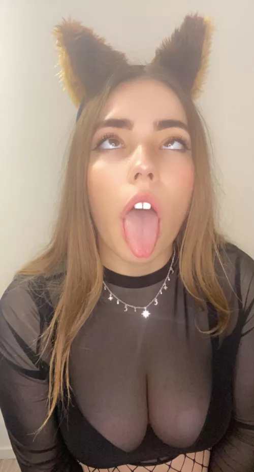 Kitty wants her milk daddy by Serenewaifu