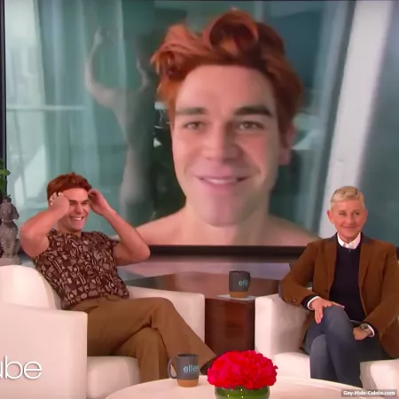 KJ Apa by Gay_Fun