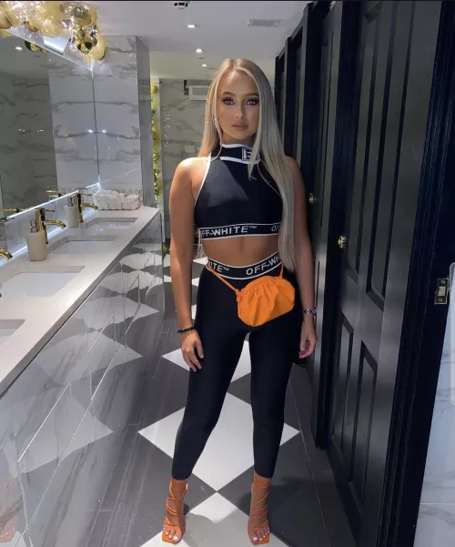 Knew this girl since she was very young, her ig is gold now! by DaleAbb365