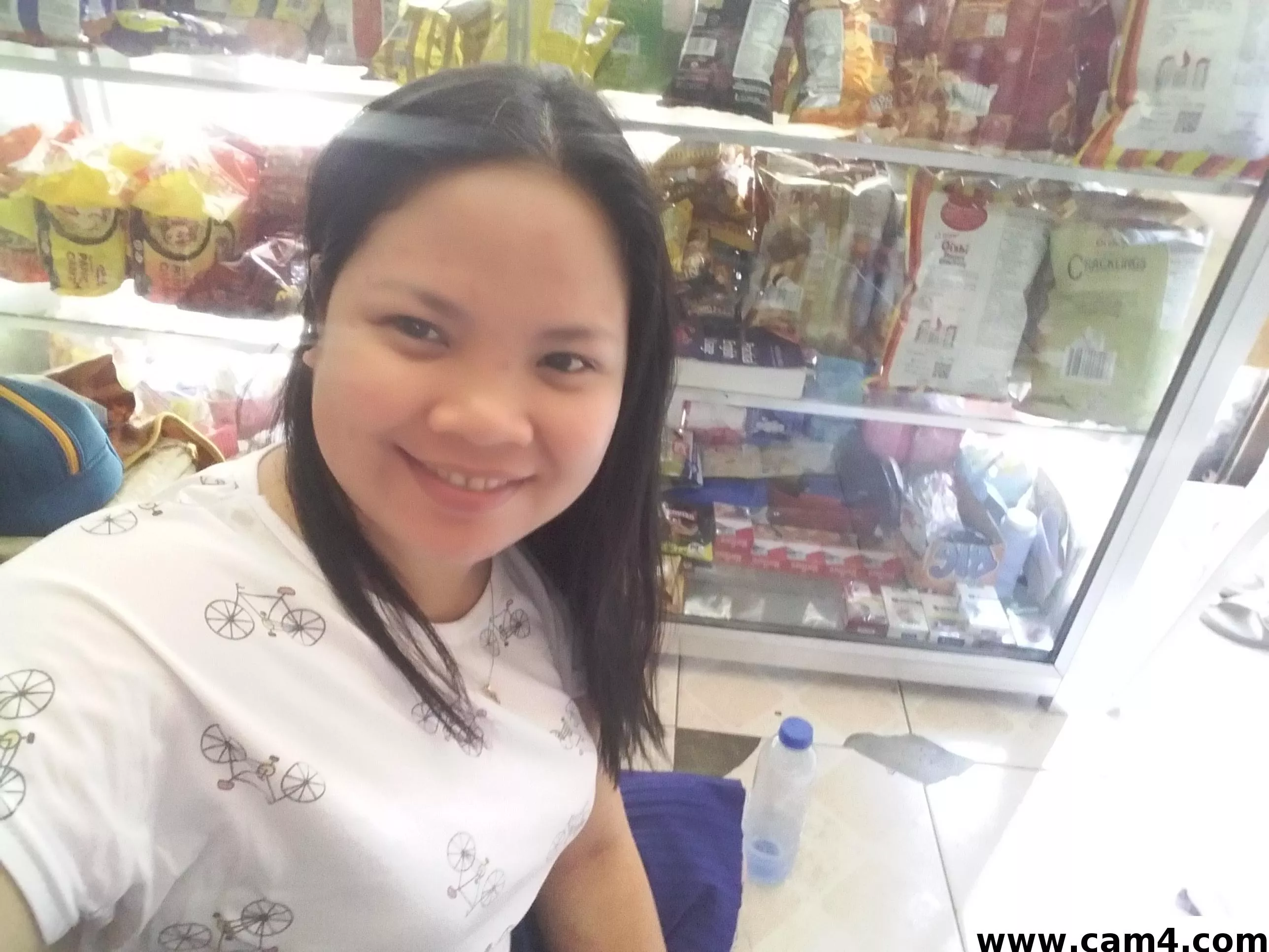 Kumusta ang lahat, isang katanungan, mayroon bang mga video o larawan ng isang tiyahin / pamangkin na babae, ang kanilang mga pangalan ay kaibig-ibig, sila ay mula sa cam4, ginagawa nila ang webcam sa pahinang iyon, alam nila kung may mga video o larawan posted by No-Consequence2092