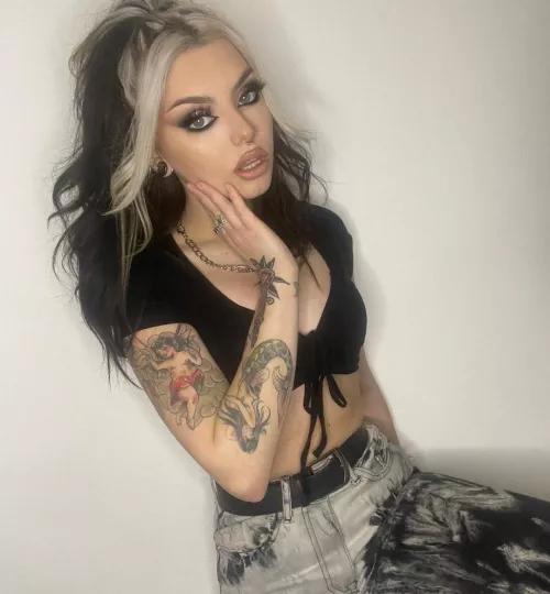 Kyra🐉 (@kyrarobinsonn_) [instagram] by Alvin-94