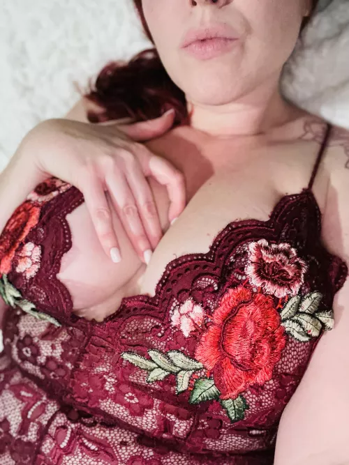 “ lace is one of the prettiest imitations ever made of the fantasy of nature” by First_Recognition391