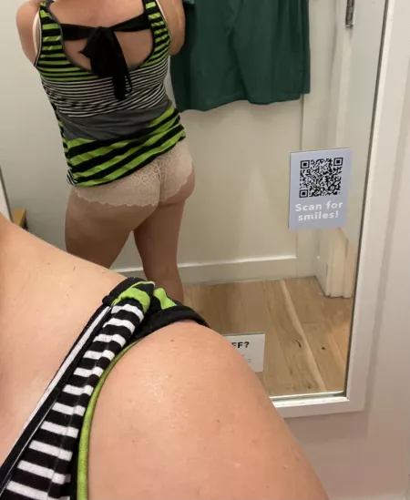 Lace(f) by nicolabug1