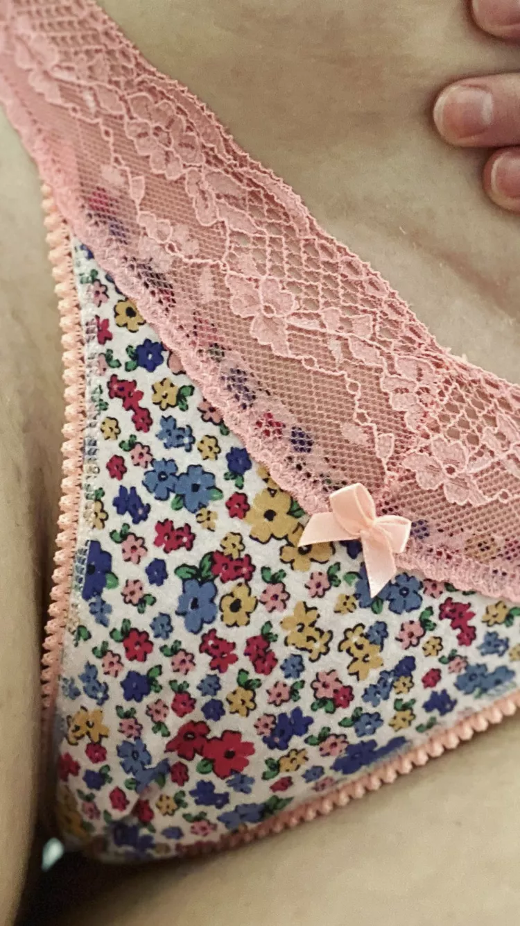 Lacy and floral posted by PantyOverload