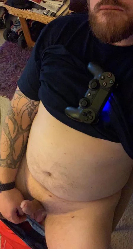 Ladies and gentleman, it’s game on by Boobsie