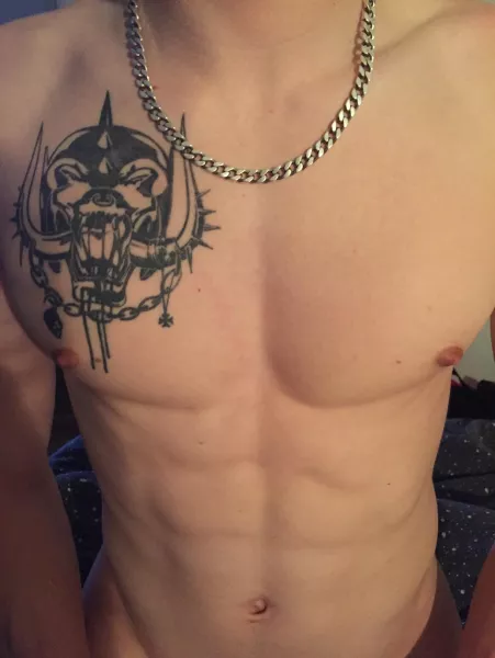 Ladies who like wgat they see can message me ;p by Sturmbahnfuhrer_