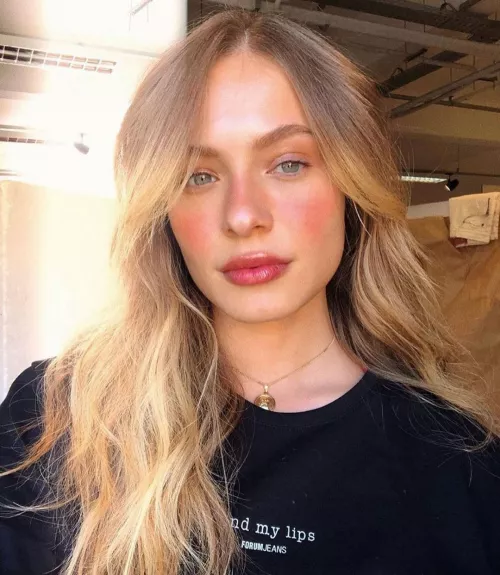 Lais Oliveira by ayylmaolmao10