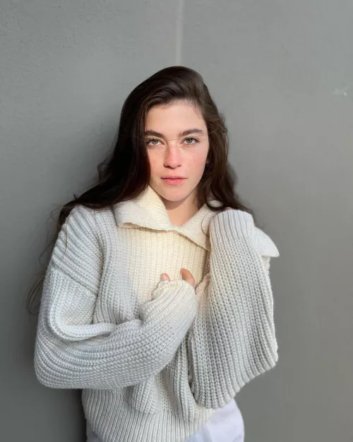 Lara Tronick by GlamMetalLion