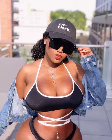 @Lasaina by KyloRambo