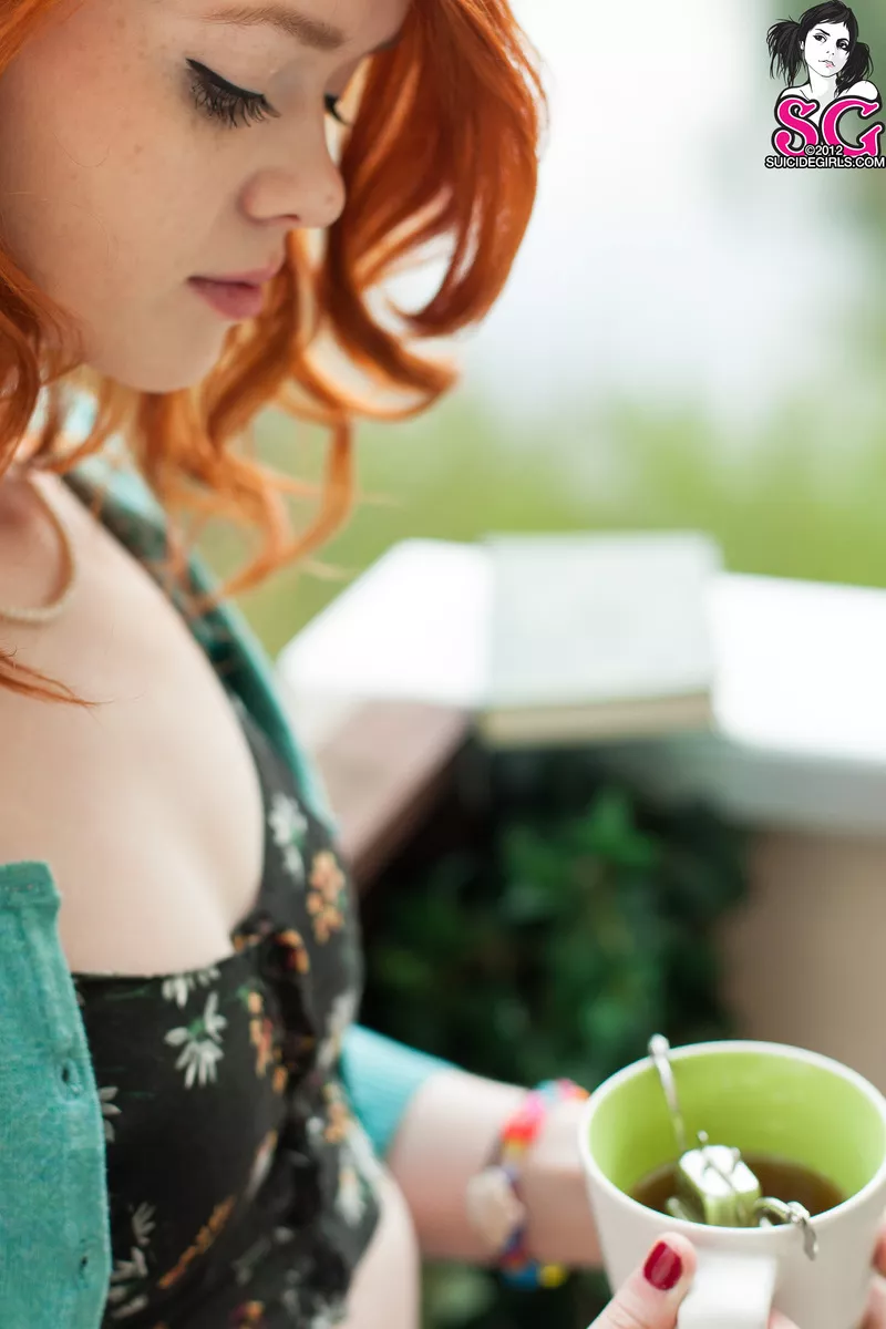 Lass Suicide aka Julie posted by ghostofhumid