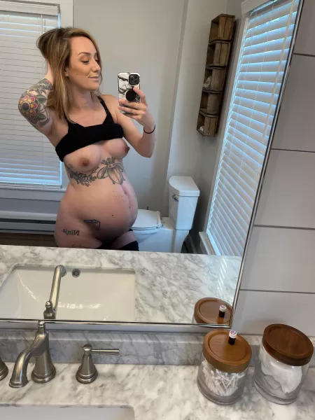 Last post, baby comes today! Thank you all for making me feel so damn sexy for the last few months! 💕 by Ill-Meringue5774