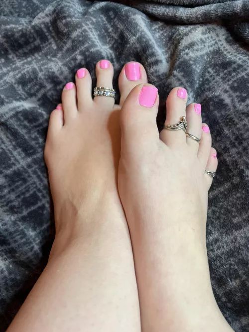 Late night Pedi 💎💕 by NikkiLushx