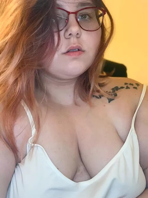 late night selfies always make me feel cute 😌 by snowbunnymeredith