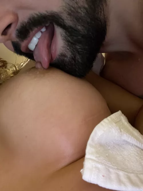 Late night snack 👅 by daddy9298