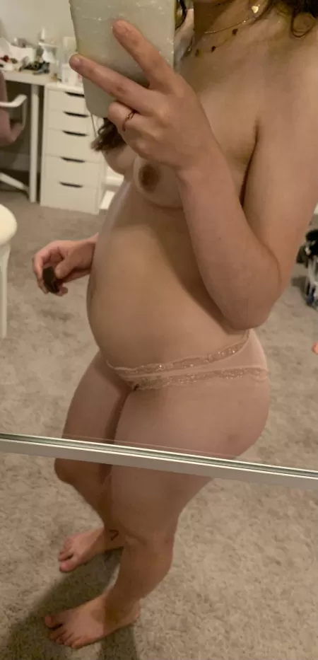 Late night snack :) by palemoonlight333