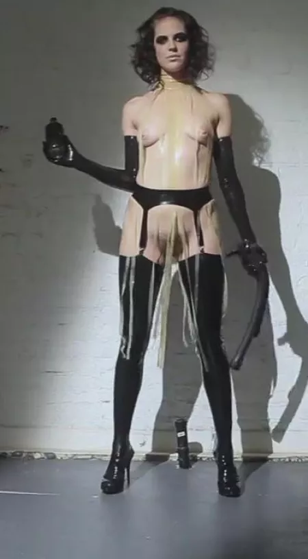 Latex Bobbi by SpunkySpunkyAssGuy