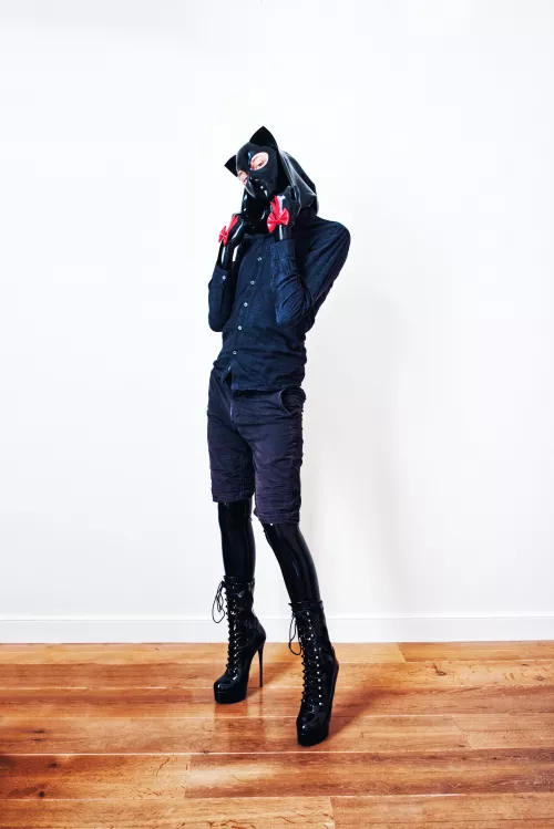 Latex cowls are so underrated! by frauwke