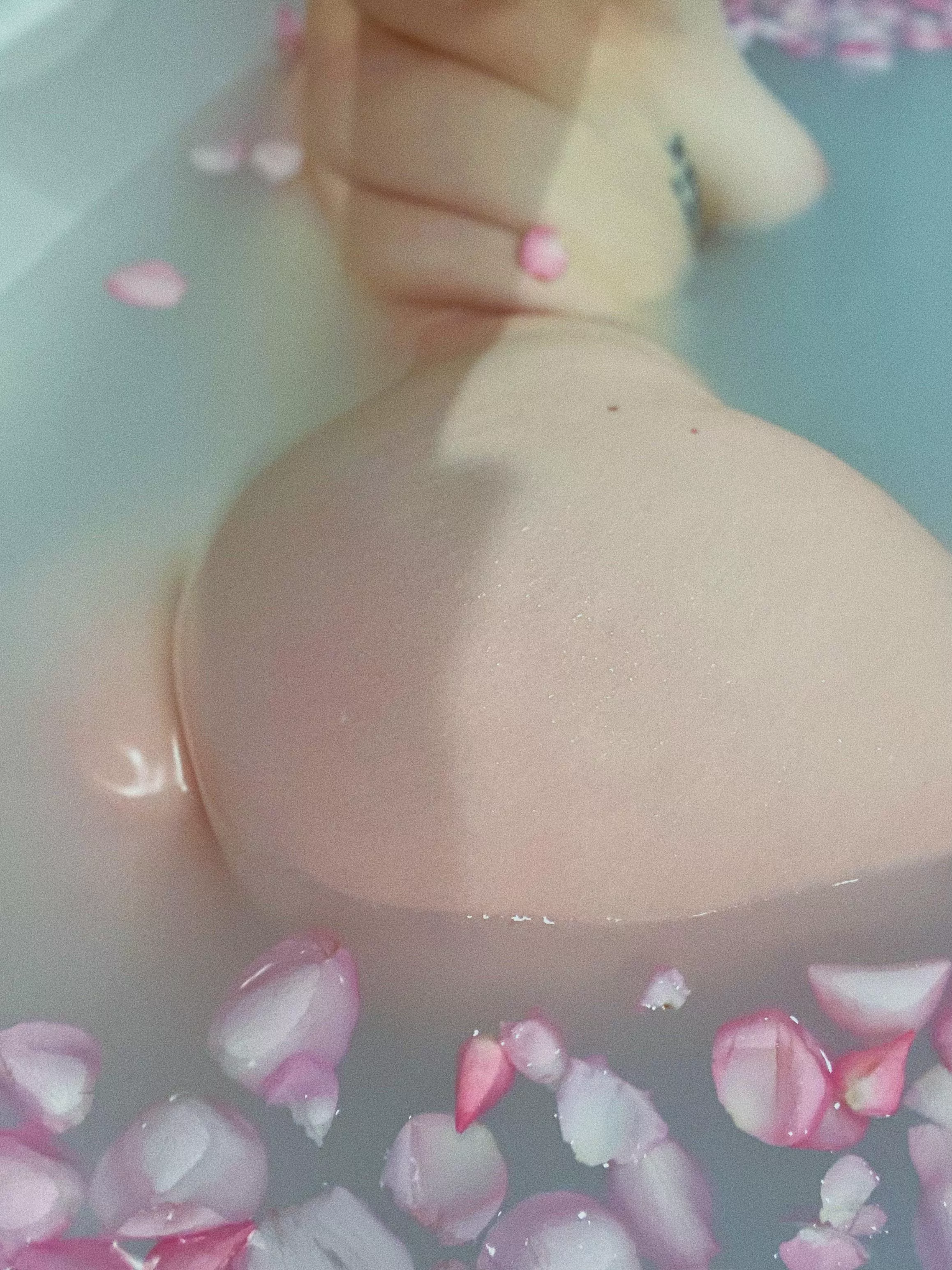 lather me up 🥰🌸 posted by fckyoutookmyusername