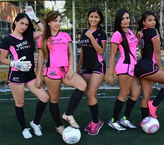 Latinas have such great ball skills by Chaturbater1