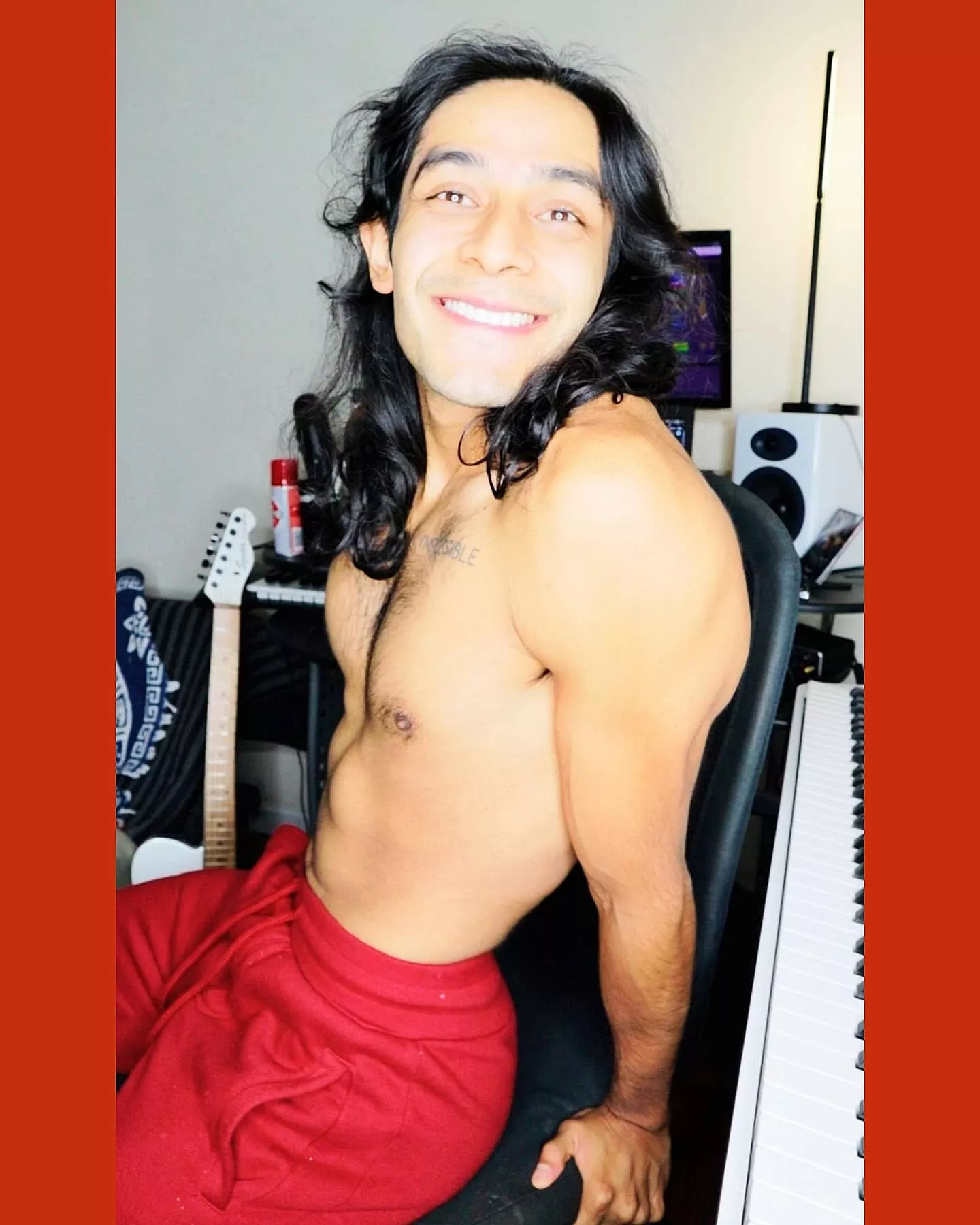 Latino bttm ♥️ posted by Ordinary_Lie5702