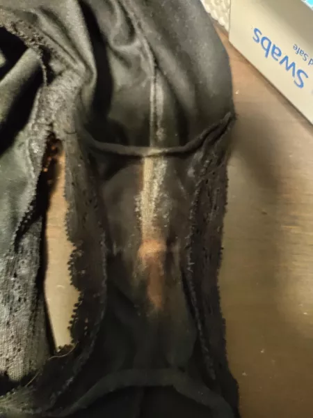 Laundry basket jackpot! Wife's pussy smells soooo good by wtjames14