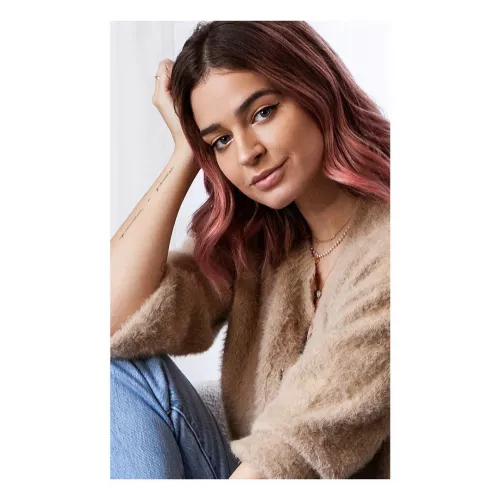 Laura Escanes by GlamMetalLion