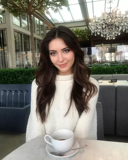 Laura Winges by BOOOOOOOBIES