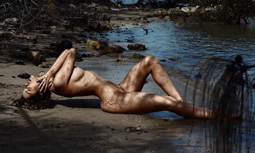 Lauren Summer by drhousenstein