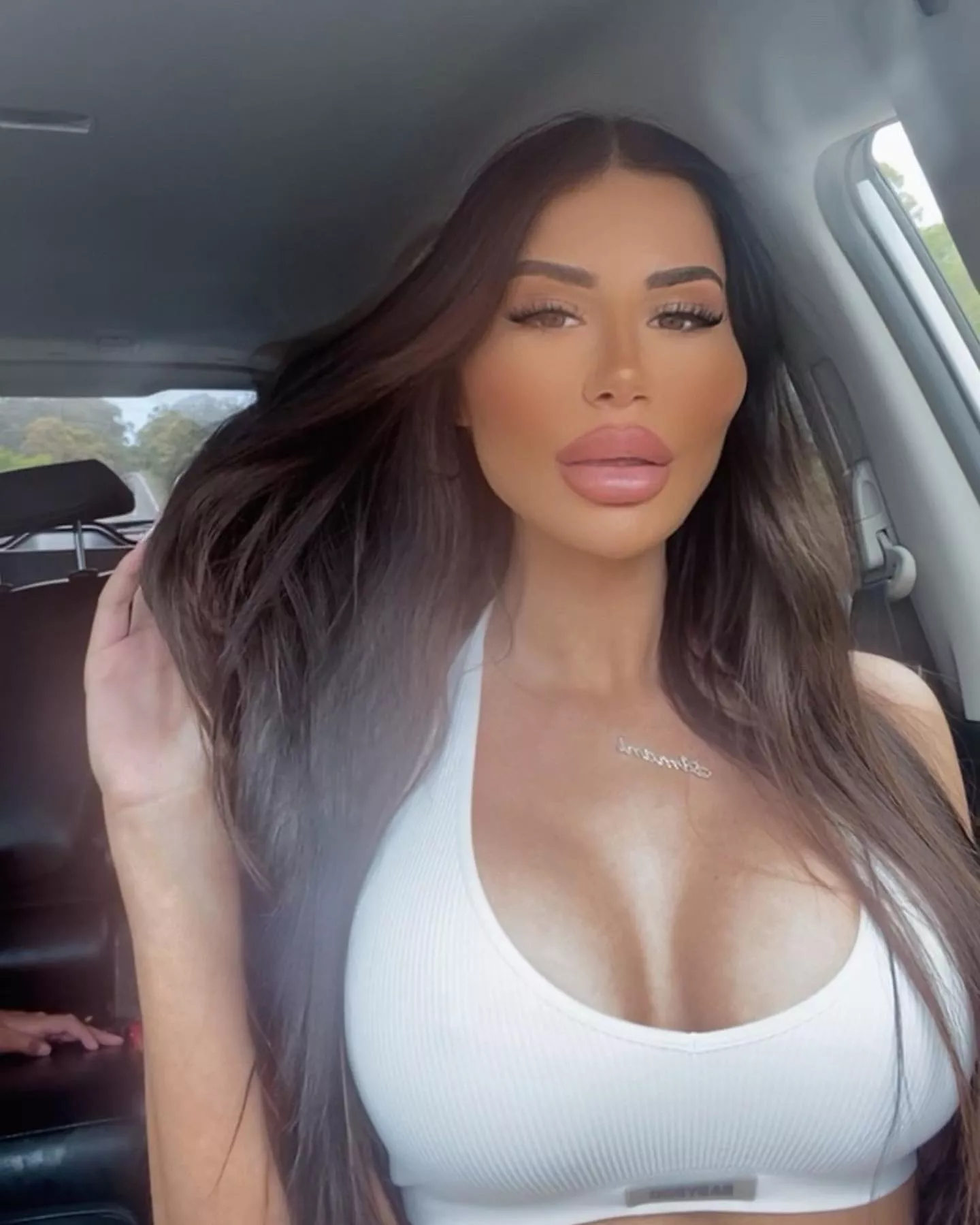 @laurenbae.x posted by gooningaccount