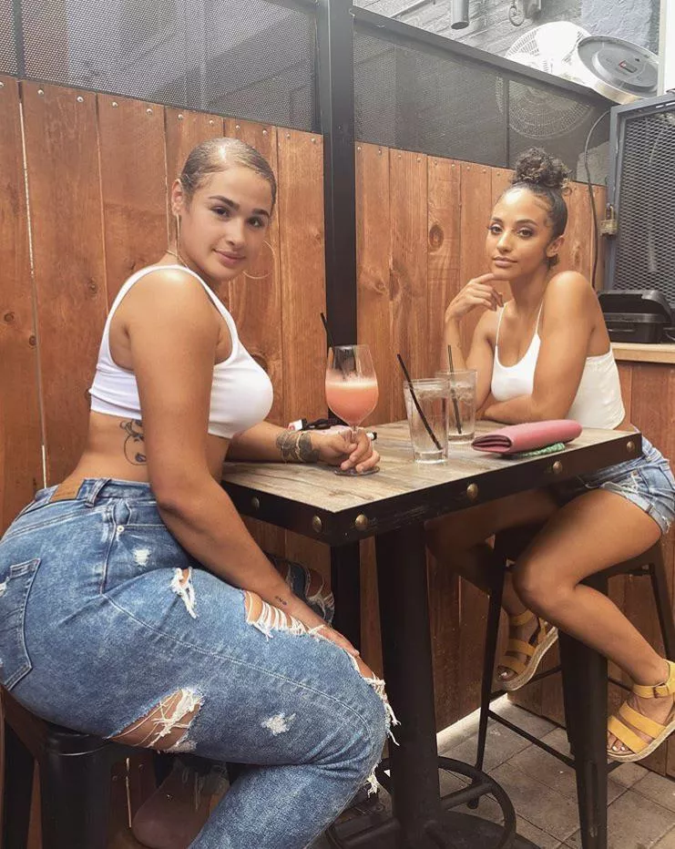 😩Lawd. It’s the Ass to thigh ratio for meh. posted by LasherDeviance